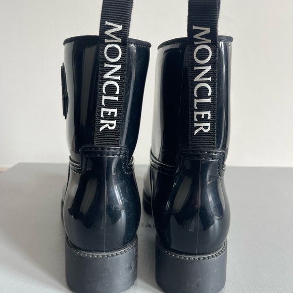 Moncler Ginette boot - Picture 4 of 5
